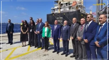 خطوة استراتيجية.. كامل الوزير يعرض فرصًا استثمارية واعدة بميناء الإسكندرية أمام وفد أمريكي رفيع المستوى 1